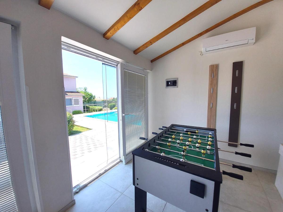 Villa Mattea Galizana Экстерьер фото