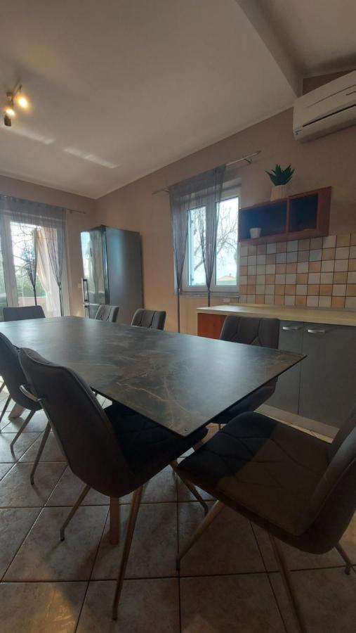 Villa Mattea Galizana Экстерьер фото
