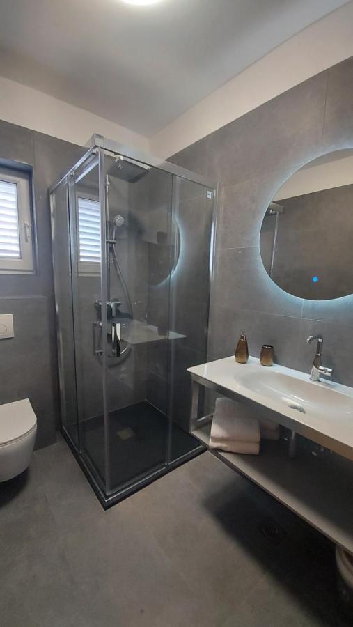 Villa Mattea Galizana Экстерьер фото